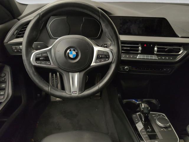 BMW Serie 1 118d color Blanco. Año 2020. 110KW(150CV). Diésel. En concesionario Automotor Premium Marbella - Málaga de Málaga