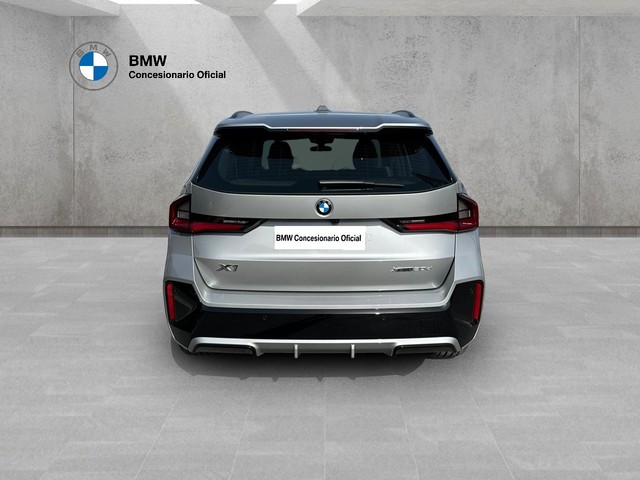 BMW X1 sDrive20d color Gris Plata. Año 2025. 120KW(163CV). Diésel. En concesionario BMW Eresma Motor Segovia de Segovia