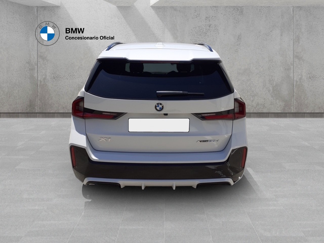 BMW X1 xDrive20d color Blanco. Año 2025. 120KW(163CV). Diésel. En concesionario BMW Arlanza Motor Palencia de Palencia