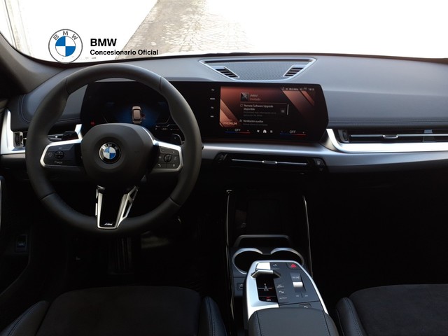 BMW X1 xDrive20d color Blanco. Año 2025. 120KW(163CV). Diésel. En concesionario BMW Arlanza Motor Palencia de Palencia