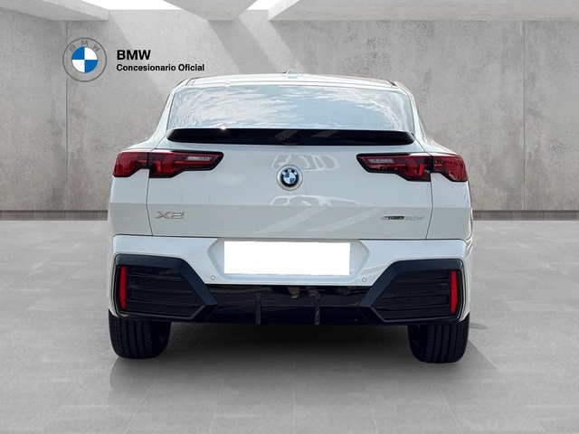 BMW X2 sDrive20d color Blanco. Año 2025. 120KW(163CV). Diésel. En concesionario BMW Avilcar Ávila de Ávila