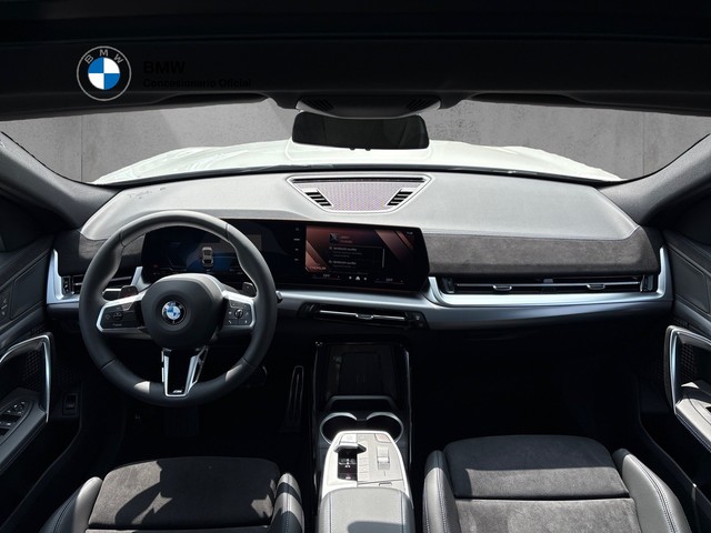 BMW X2 sDrive20d color Blanco. Año 2025. 120KW(163CV). Diésel. En concesionario BMW Avilcar Ávila de Ávila