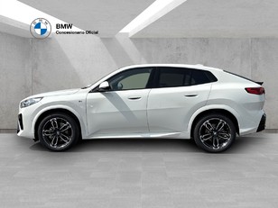 Fotos de BMW X2 sDrive20d color Blanco. Año 2025. 120KW(163CV). Diésel. En concesionario BMW Avilcar Ávila de Ávila