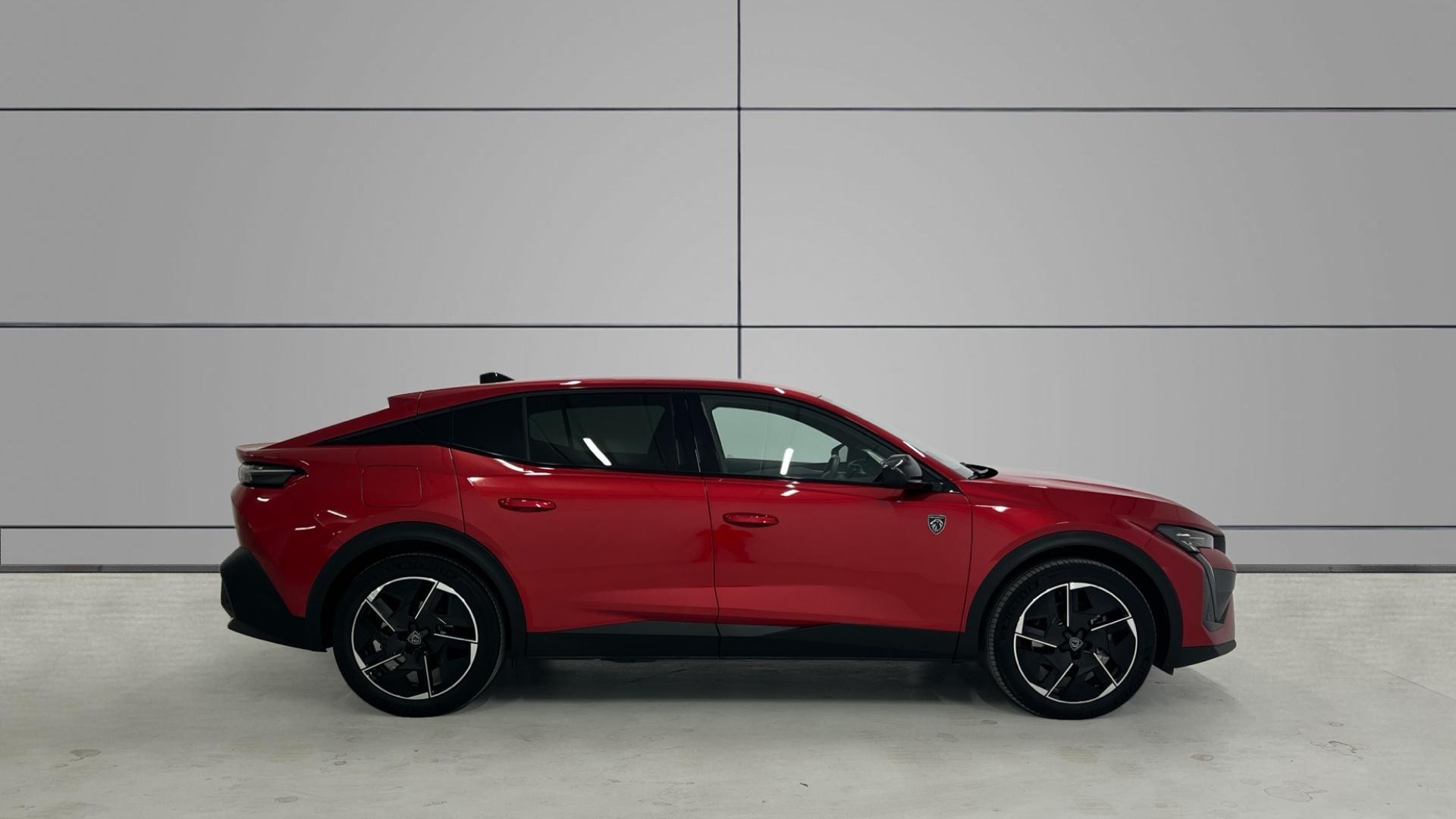 Peugeot 408 PHEV 180 en Barcelona