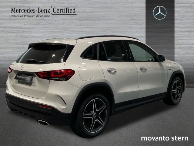 Mercedes-Benz GLA 250 e - 2