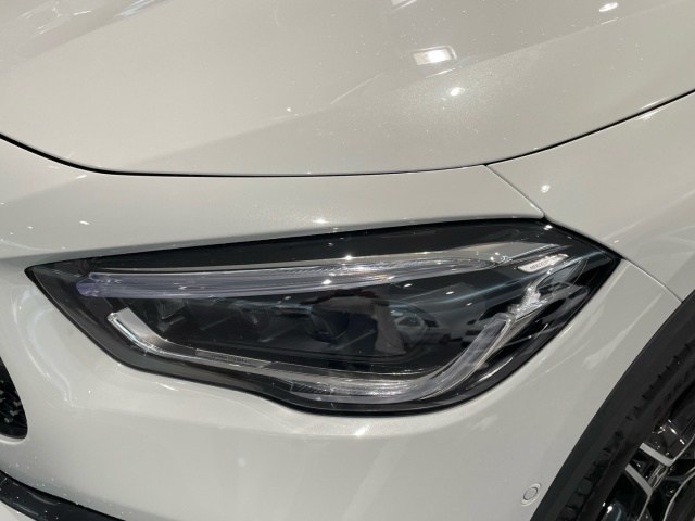 Mercedes-Benz GLA 250 e - 12