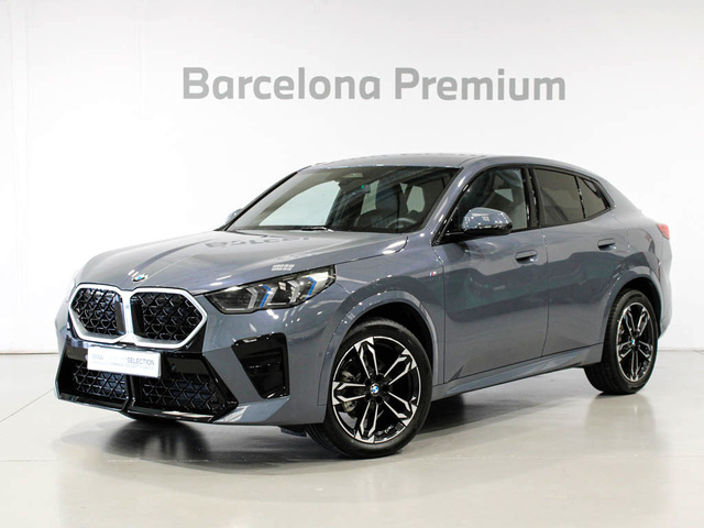 BMW X2 sDrive18d color Gris. Año 2024. 110KW(150CV). Diésel. En concesionario Barcelona Premium -- GRAN VIA de Barcelona