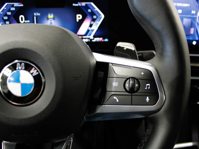 BMW X2 sDrive18d color Gris. Año 2024. 110KW(150CV). Diésel. En concesionario Barcelona Premium -- GRAN VIA de Barcelona