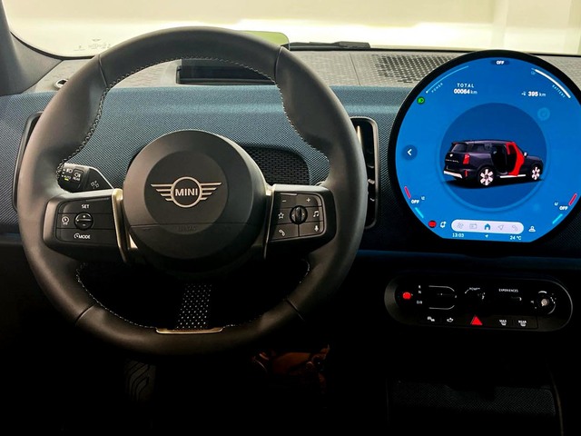fotoG 12 del MINI MINI Countryman E 150 kW (204 CV) 204cv Eléctrico del 2025 en Murcia