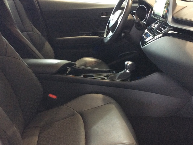 Toyota C-HR 180H Advance Luxury 135 kW (184 CV)