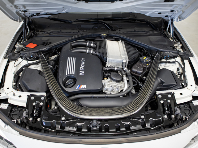 BMW M M4 Cabrio color Blanco. Año 2017. 317KW(431CV). Gasolina. En concesionario BMW Fuenteolid Valladolid de Valladolid