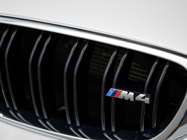 BMW M M4 Cabrio color Blanco. Año 2017. 317KW(431CV). Gasolina. En concesionario BMW Fuenteolid Valladolid de Valladolid