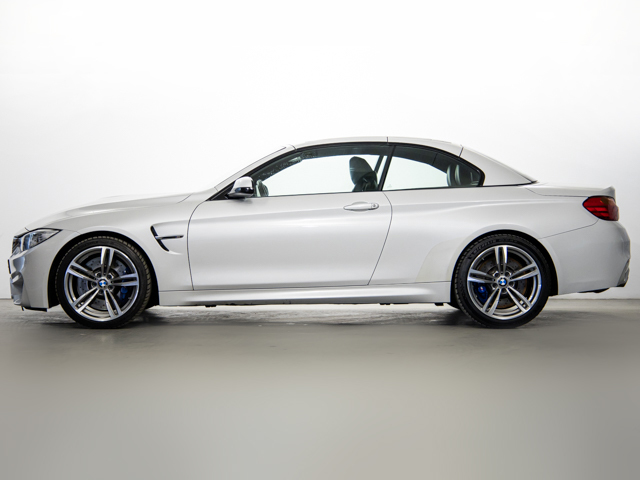 BMW M M4 Cabrio color Blanco. Año 2017. 317KW(431CV). Gasolina. En concesionario BMW Fuenteolid Valladolid de Valladolid