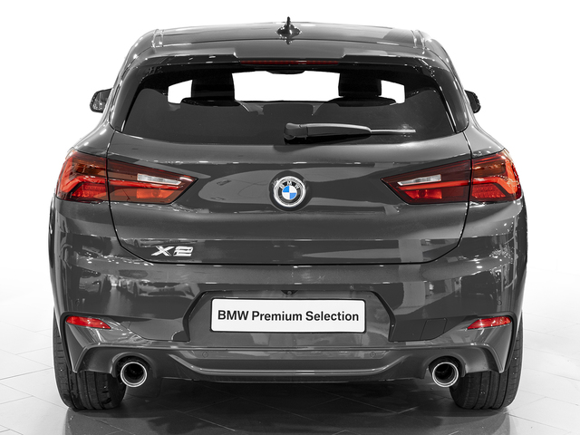 BMW X2 sDrive18d color Gris. Año 2022. 110KW(150CV). Diésel. En concesionario Caetano Cuzco, Alcalá de Madrid