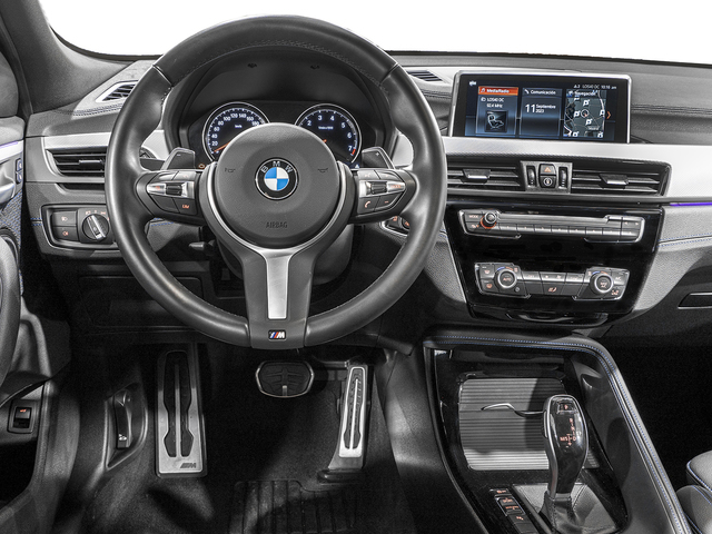 BMW X2 sDrive18d color Gris. Año 2022. 110KW(150CV). Diésel. En concesionario Caetano Cuzco, Alcalá de Madrid