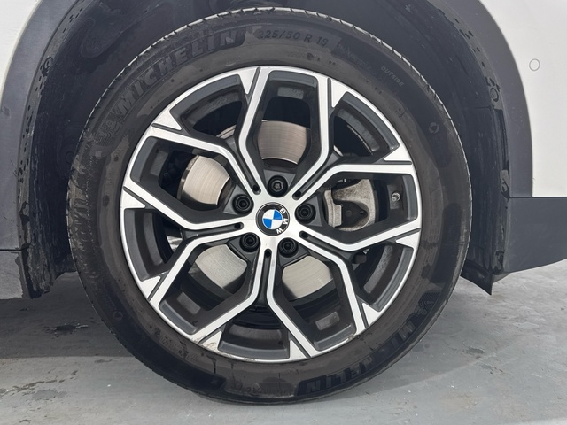 BMW X1 xDrive25e color Blanco. Año 2021. 162KW(220CV). Híbrido Electro/Gasolina. En concesionario Auto Premier, S.A. - MADRID de Madrid