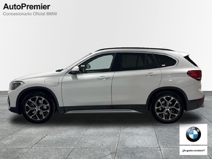 Fotos de BMW X1 xDrive25e color Blanco. Año 2021. 162KW(220CV). Híbrido Electro/Gasolina. En concesionario Auto Premier, S.A. - MADRID de Madrid