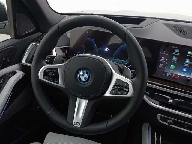 BMW X5 xDrive50e color Negro. Año 2025. 360KW(489CV). Híbrido Electro/Gasolina. En concesionario Augusta Aragon S.A. de Zaragoza