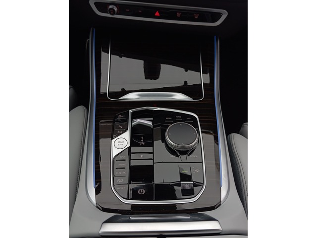 BMW X5 xDrive50e color Negro. Año 2025. 360KW(489CV). Híbrido Electro/Gasolina. En concesionario Augusta Aragon S.A. de Zaragoza