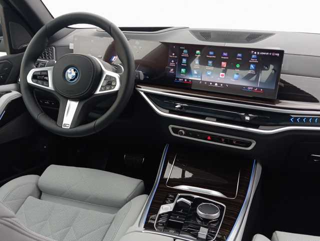 BMW X5 xDrive50e color Negro. Año 2025. 360KW(489CV). Híbrido Electro/Gasolina. En concesionario Augusta Aragon S.A. de Zaragoza