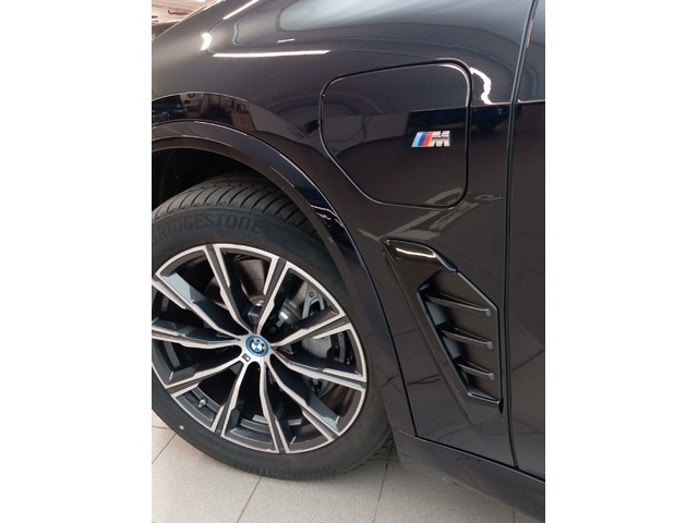 BMW X5 xDrive50e color Negro. Año 2025. 360KW(489CV). Híbrido Electro/Gasolina. En concesionario Augusta Aragon S.A. de Zaragoza