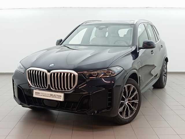 BMW X5 xDrive50e color Negro. Año 2025. 360KW(489CV). Híbrido Electro/Gasolina. En concesionario Augusta Aragon S.A. de Zaragoza