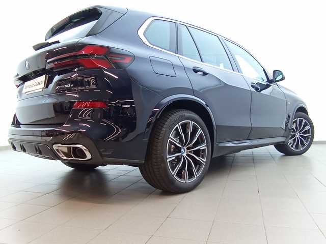 BMW X5 xDrive50e color Negro. Año 2025. 360KW(489CV). Híbrido Electro/Gasolina. En concesionario Augusta Aragon S.A. de Zaragoza