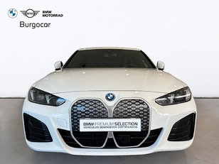 Fotos de BMW i4 eDrive40 color Blanco. Año 2025. 250KW(340CV). Eléctrico. En concesionario Motor Gorbea de Álava