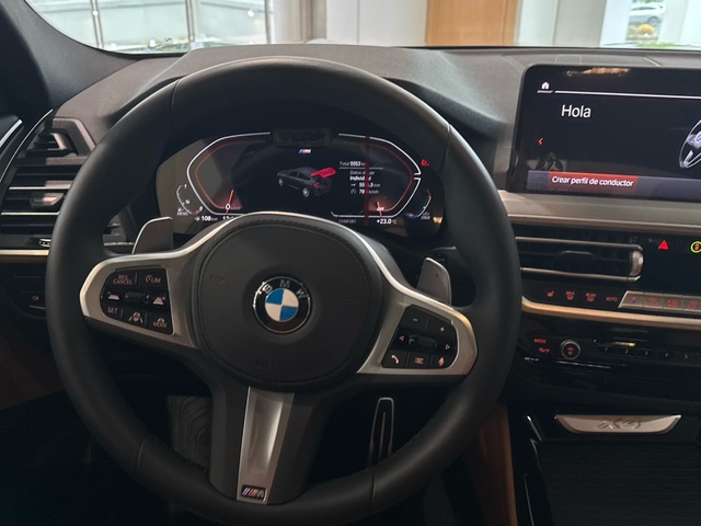 BMW X4 xDrive20d color Negro. Año 2025. 140KW(190CV). Diésel. En concesionario Burgocar (Bmw y Mini) de Burgos