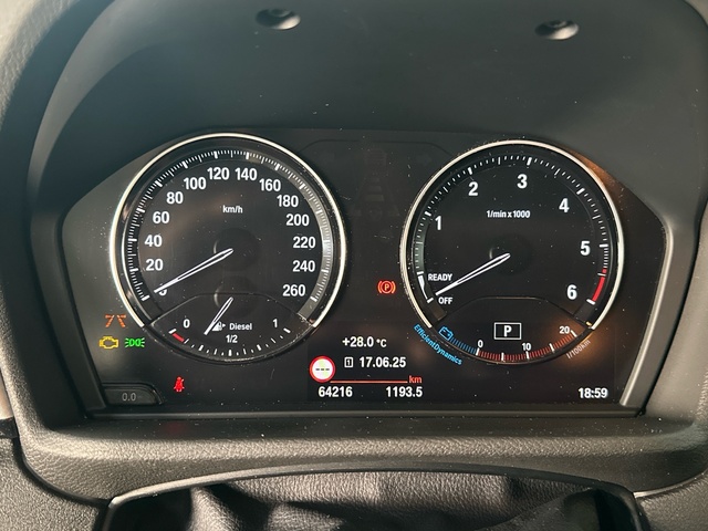BMW X1 sDrive18d color Blanco. Año 2021. 110KW(150CV). Diésel. En concesionario Triocar Gijón (Bmw y Mini) de Asturias