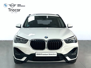 Fotos de BMW X1 sDrive18d color Blanco. Año 2021. 110KW(150CV). Diésel. En concesionario Triocar Gijón (Bmw y Mini) de Asturias