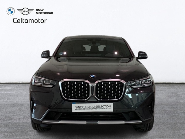 BMW X4 xDrive20d color Gris. Año 2022. 140KW(190CV). Diésel. En concesionario Celtamotor Lalín de Pontevedra
