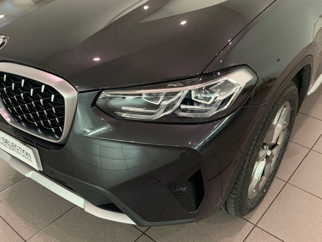 BMW X4 xDrive20d color Gris. Año 2022. 140KW(190CV). Diésel. En concesionario Celtamotor Lalín de Pontevedra