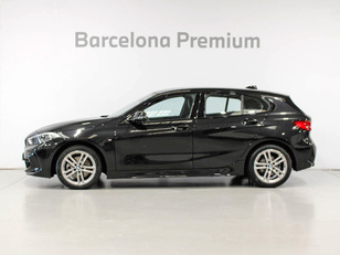 Fotos de BMW Serie 1 118d color Negro. Año 2024. 110KW(150CV). Diésel. En concesionario Barcelona Premium -- GRAN VIA de Barcelona