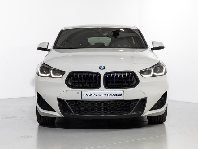 BMW X2 xDrive20d color Blanco. Año 2022. 140KW(190CV). Diésel. En concesionario Oliva Motor Girona de Girona