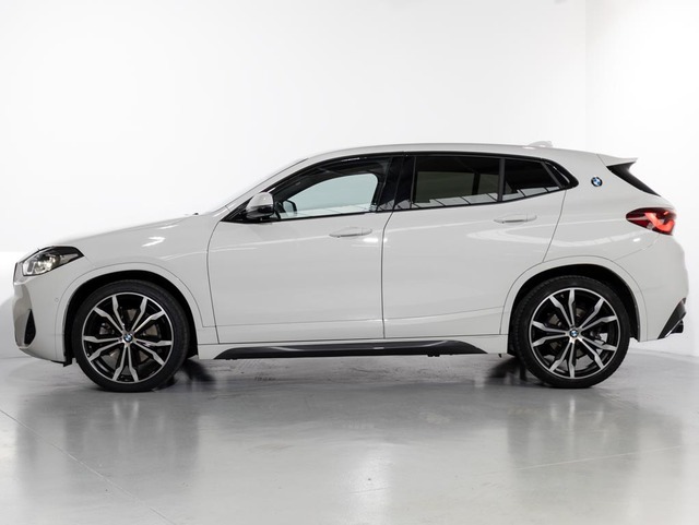 BMW X2 xDrive20d color Blanco. Año 2022. 140KW(190CV). Diésel. En concesionario Oliva Motor Girona de Girona