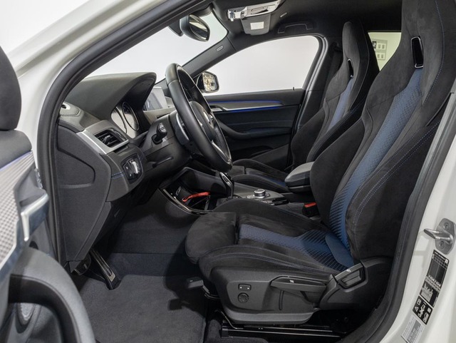 BMW X2 xDrive20d color Blanco. Año 2022. 140KW(190CV). Diésel. En concesionario Oliva Motor Girona de Girona