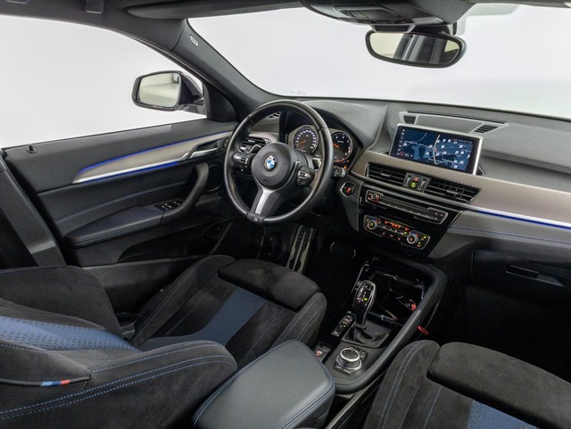 BMW X2 xDrive20d color Blanco. Año 2022. 140KW(190CV). Diésel. En concesionario Oliva Motor Girona de Girona