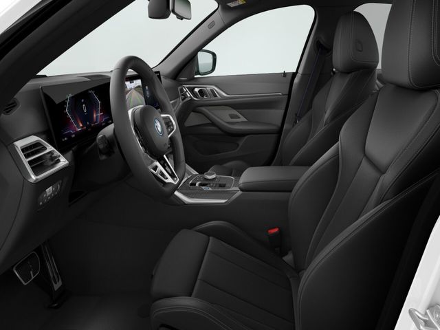 BMW i4 eDrive40 color Blanco. Año 2025. 250KW(340CV). Eléctrico. En concesionario Oliva Motor Girona de Girona