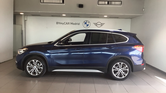 BMW X1 sDrive18d color Azul. Año 2018. 110KW(150CV). Diésel. En concesionario BYmyCAR Madrid - Alcalá de Madrid