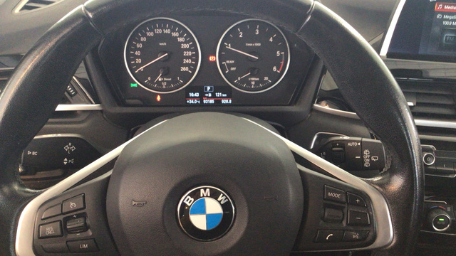 BMW X1 sDrive18d color Azul. Año 2018. 110KW(150CV). Diésel. En concesionario BYmyCAR Madrid - Alcalá de Madrid