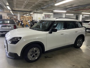 Fotos de MINI Countryman E 150 kW (204 CV)