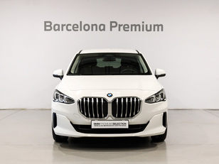 Fotos de BMW Serie 2 218d Active Tourer color Blanco. Año 2024. 110KW(150CV). Diésel. En concesionario Barcelona Premium -- GRAN VIA de Barcelona