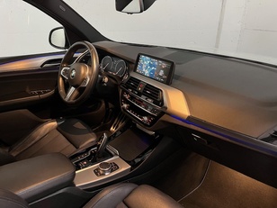 BMW X3 xDrive20i color Blanco. Año 2018. 135KW(184CV). Gasolina. En concesionario Amiocar S.A. de Coruña