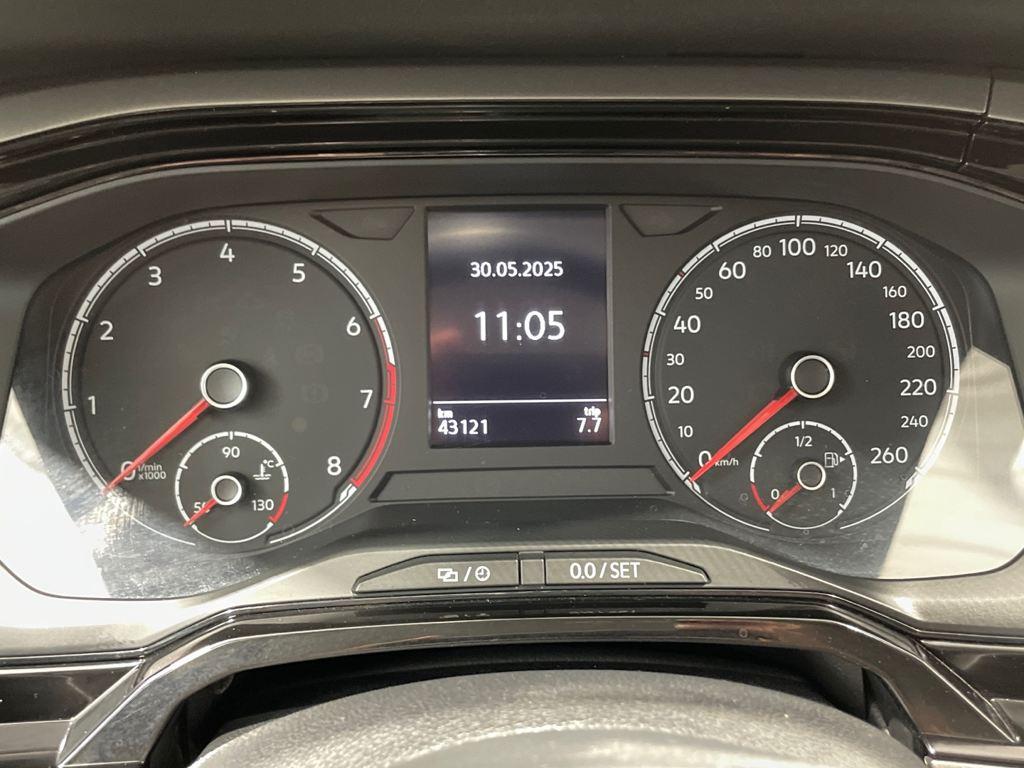 Volkswagen Polo 1.0 TSI - 17