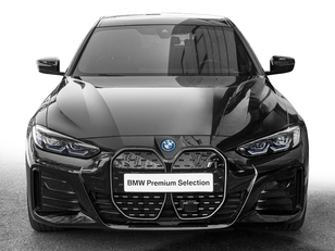 Fotos de BMW i4 eDrive40 color Negro. Año 2025. 250KW(340CV). Eléctrico. En concesionario Caetano Cuzco, Alcalá de Madrid