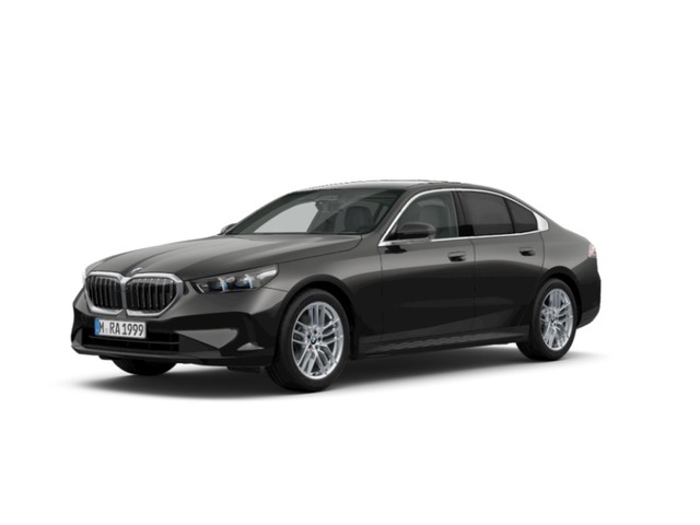 BMW Serie 5 520d color Gris. Año 2024. 145KW(197CV). Diésel. En concesionario Movilnorte El Plantio de Madrid