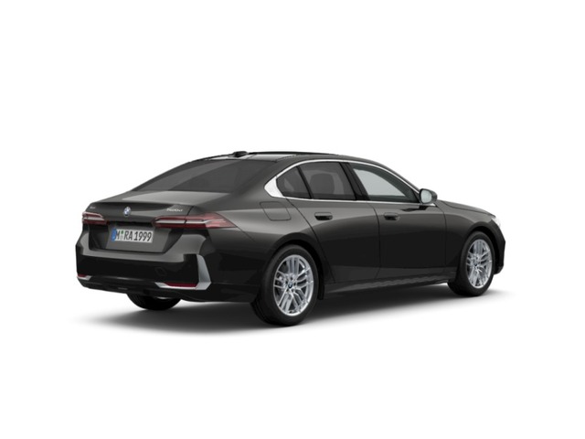 BMW Serie 5 520d color Gris. Año 2024. 145KW(197CV). Diésel. En concesionario Movilnorte El Plantio de Madrid