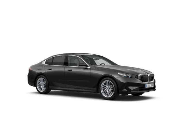 BMW Serie 5 520d color Gris. Año 2024. 145KW(197CV). Diésel. En concesionario Movilnorte El Plantio de Madrid