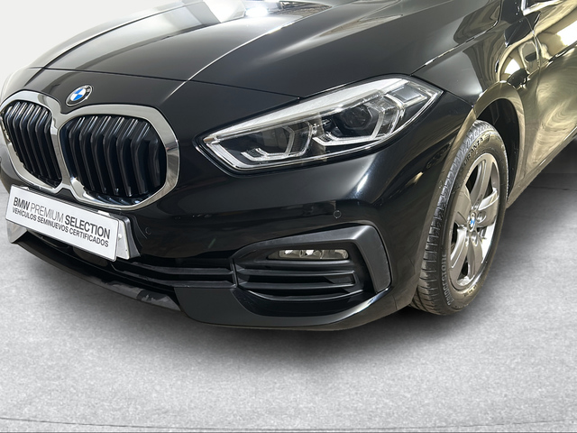 BMW Serie 1 116d color Negro. Año 2021. 85KW(116CV). Diésel. En concesionario San Pablo Motor | Su Eminencia de Sevilla